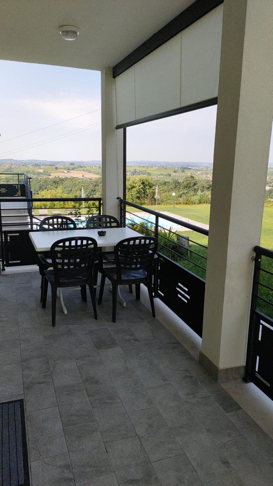 Apartamento Poggio Di Pastrengo Exterior foto