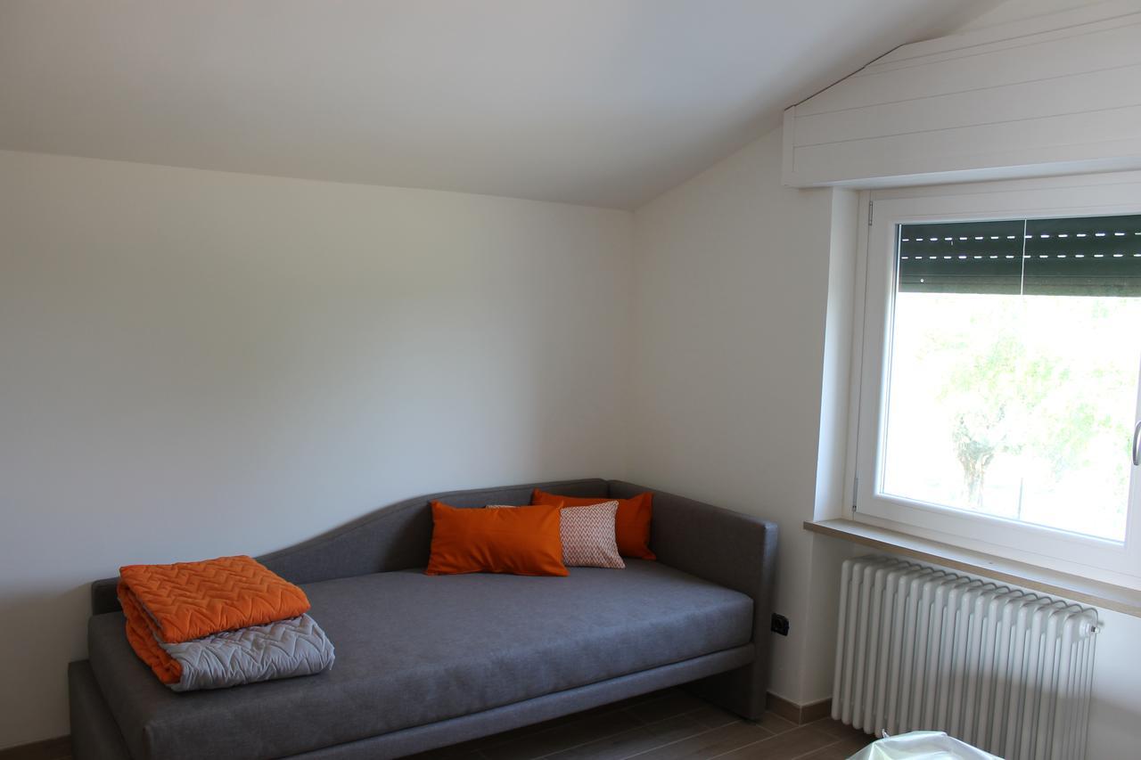 Apartamento Poggio Di Pastrengo Exterior foto
