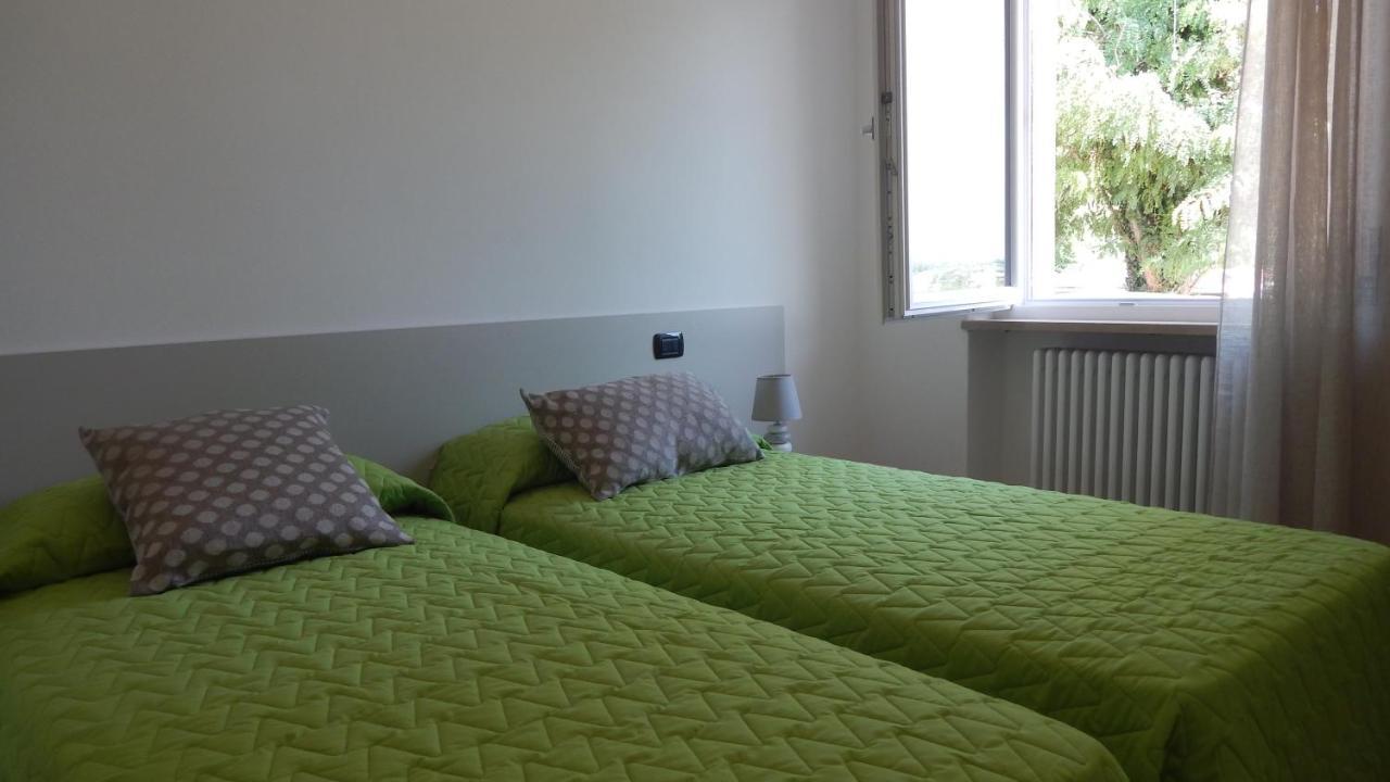 Apartamento Poggio Di Pastrengo Exterior foto