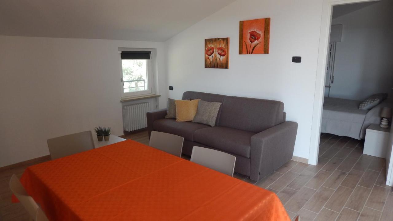 Apartamento Poggio Di Pastrengo Exterior foto