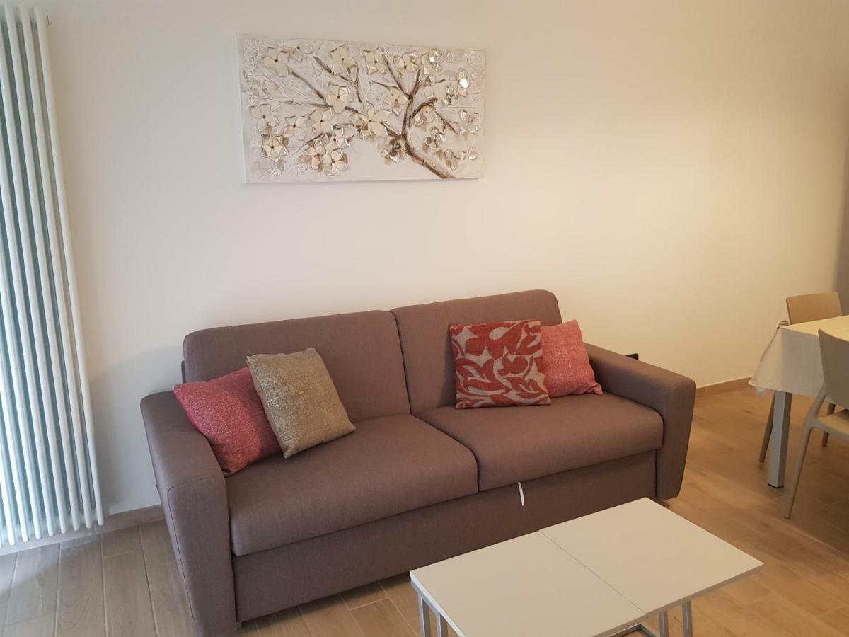 Apartamento Poggio Di Pastrengo Exterior foto