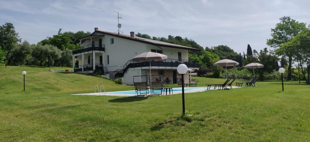Apartamento Poggio Di Pastrengo Exterior foto