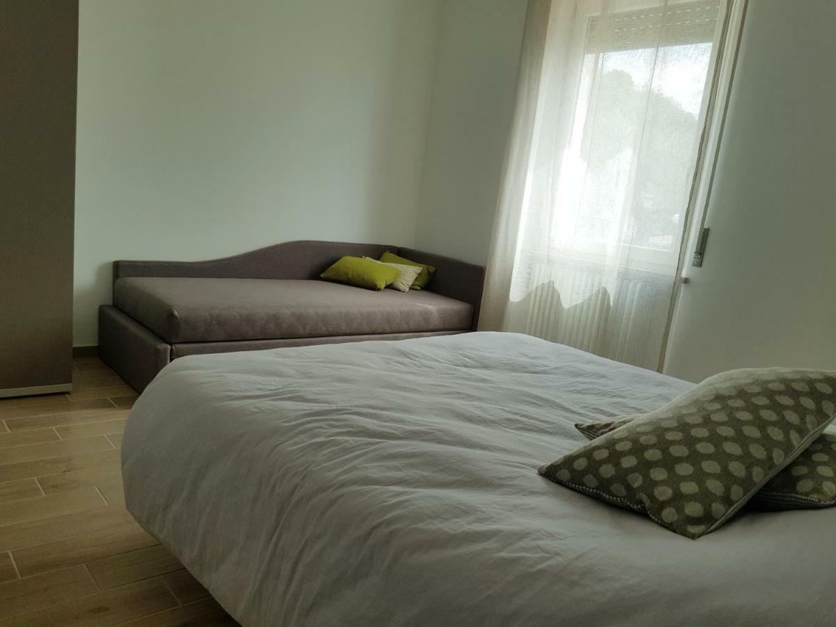 Apartamento Poggio Di Pastrengo Exterior foto